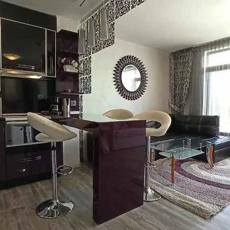Daire Апартаменты С Террасой Камбани *