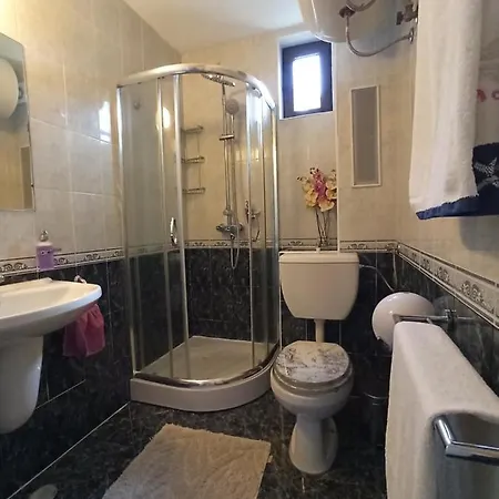 Daire Апартаменты С Террасой Камбани Sveti Vlas